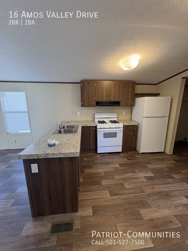 Photo - 16 Amos Valley Dr