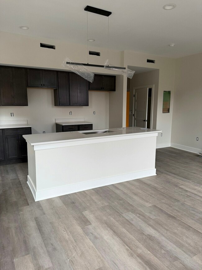 Photo - 106 E Erie St Unit 2A