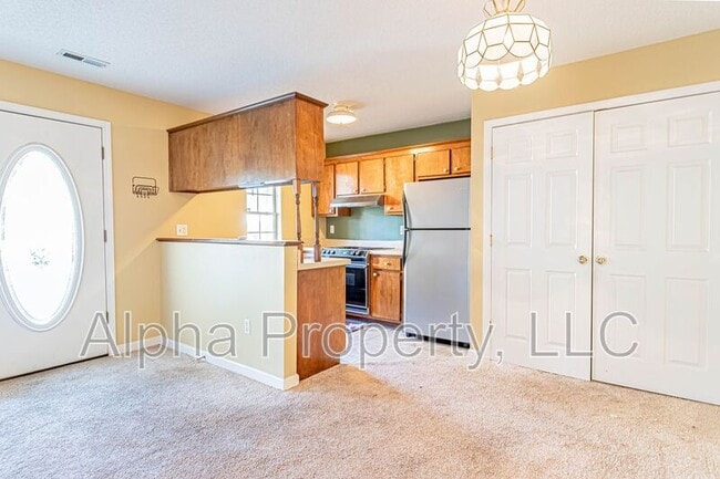 Photo - 114 Creekpoint Dr