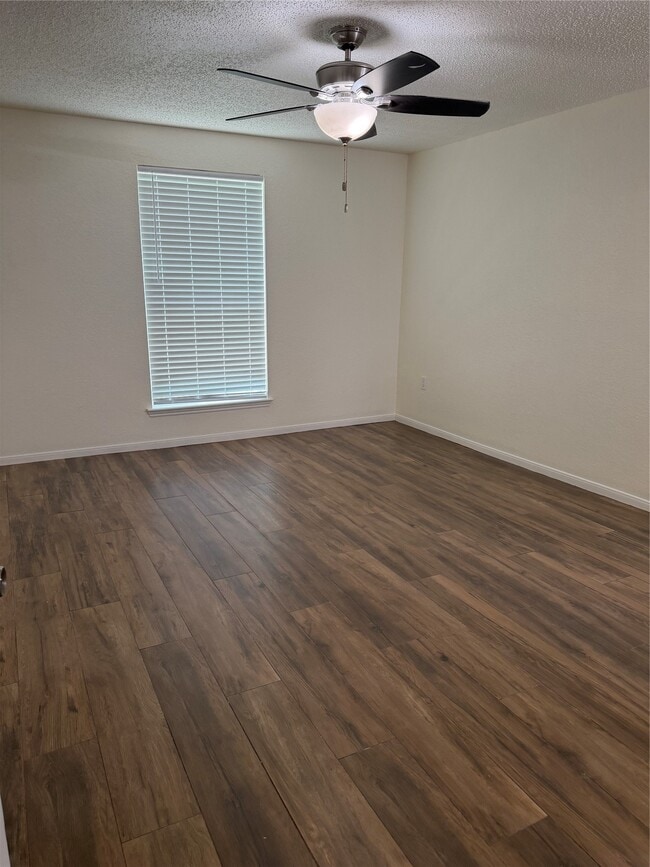 Photo - 2110 Bentvine Dr