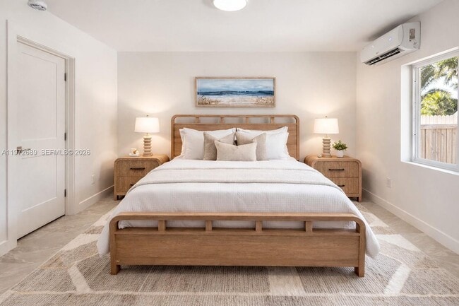 Building Photo - 7800 NE 10th Ct Unit 1