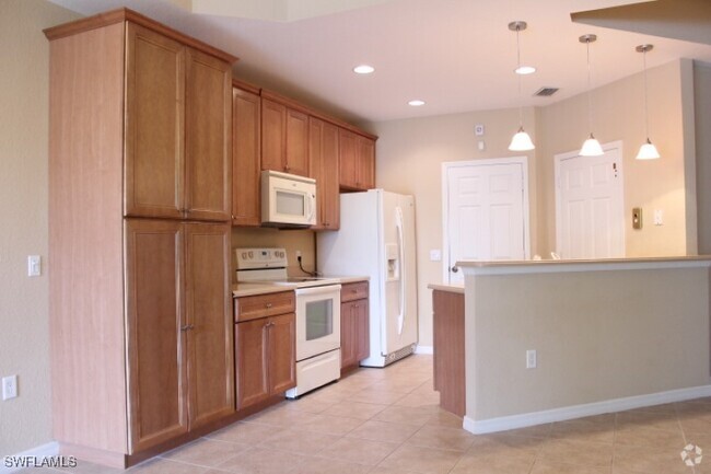 Building Photo - 16010 Via Solera Cir Rental