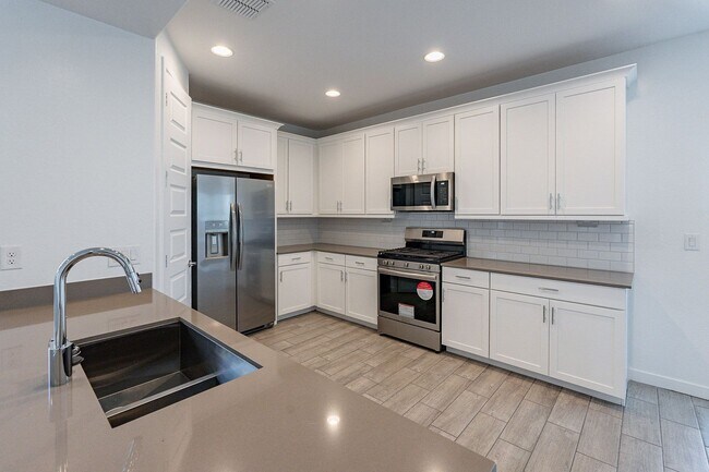 Photo - Modern Elegance in the Heart of Asante – Like-New 4 Bedroom Home