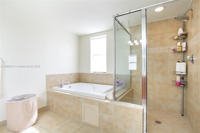 Photo - 888 Douglas Rd Unit 1417