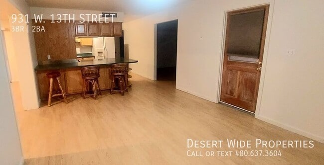 Photo - 931 W 13th St