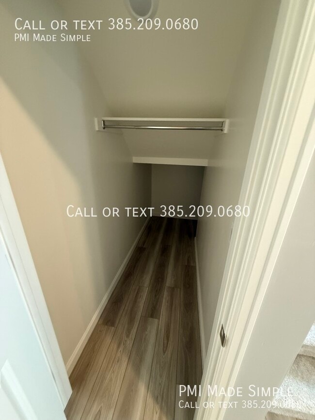 Photo - 348 N Colonnade Rd