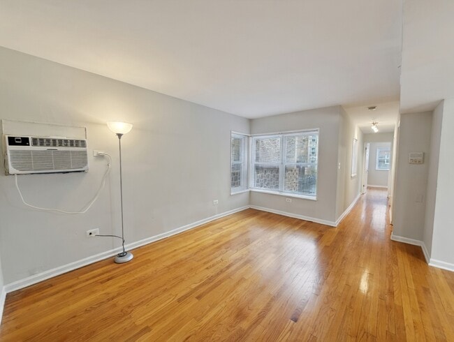 Photo - 6535 N Mozart St Unit 1F