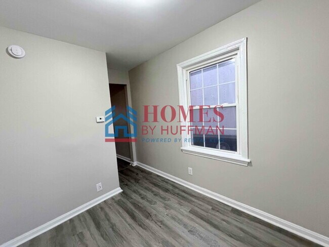 Photo - Two-Bedroom Townhouse | Move-in Ready Unidad A