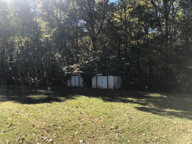 Photo - Spacious 3 bed 2 bath house in the greater...