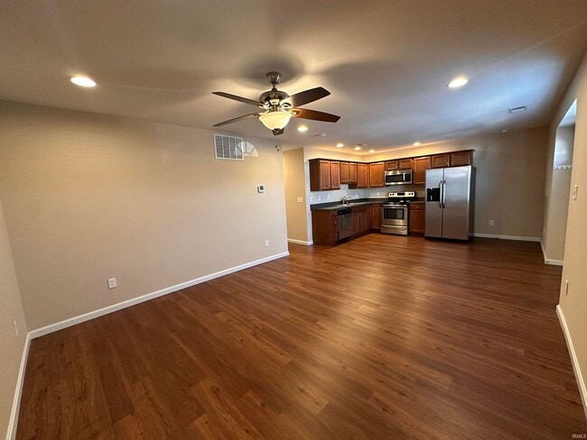 Photo - 2301 W Michigan St Unidad F