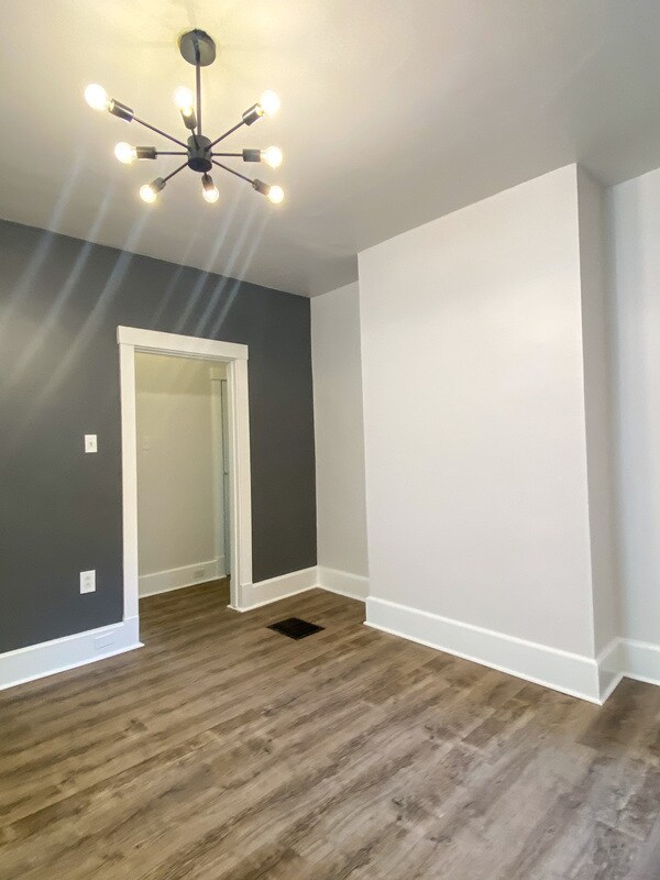 Photo - 1535 Fallowfield Ave Unit 1