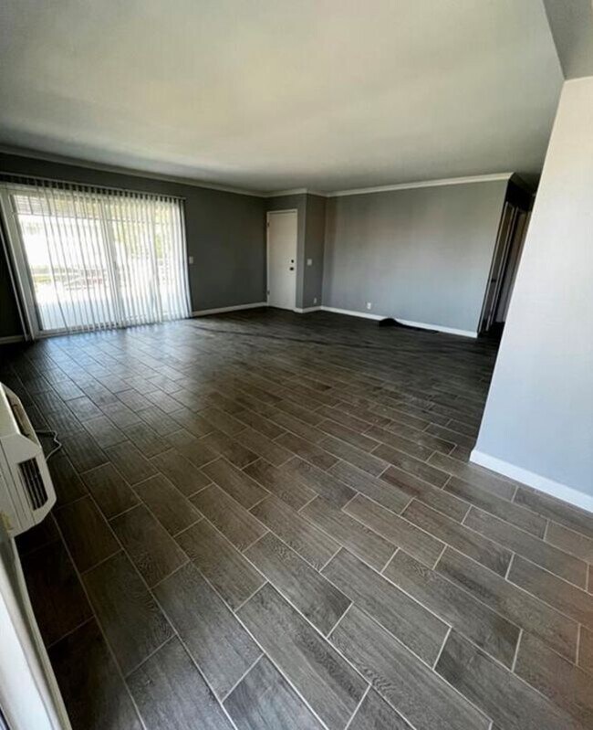 14 Tennessee St Unit C