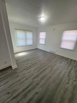 Photo - 1807 E Walnut St
