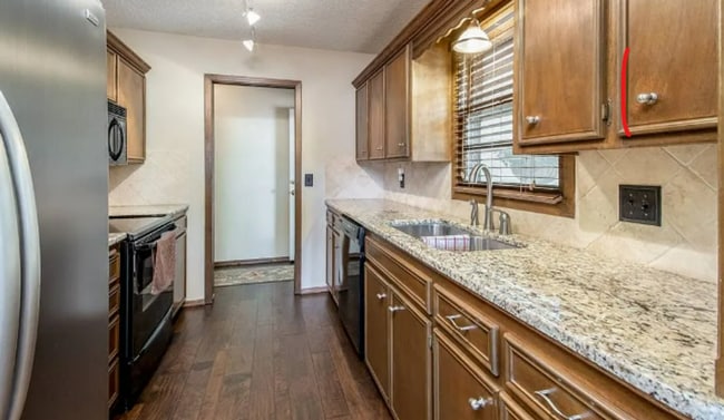 Photo - Spacious 4 Bed / 3 Bath Home in Southeast Wichita