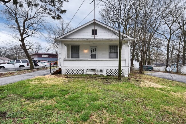 Photo - 9459 Midland Blvd