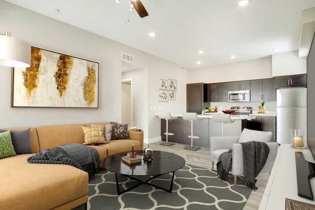1 Bed, 1 Bath Living Room