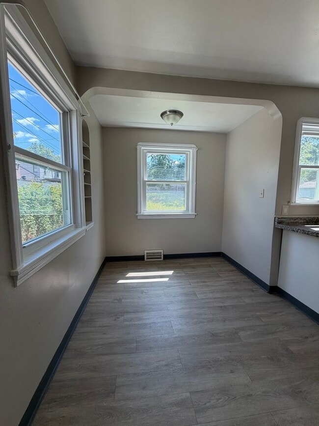 Photo - 4 bedroom single family home in Garfield Hts