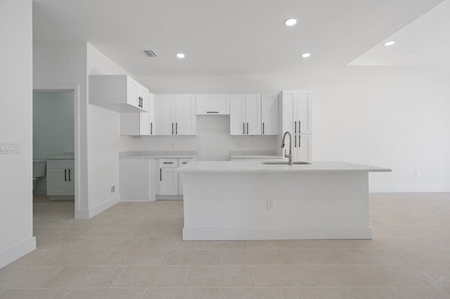 Photo - 5245-5247 26th St SW