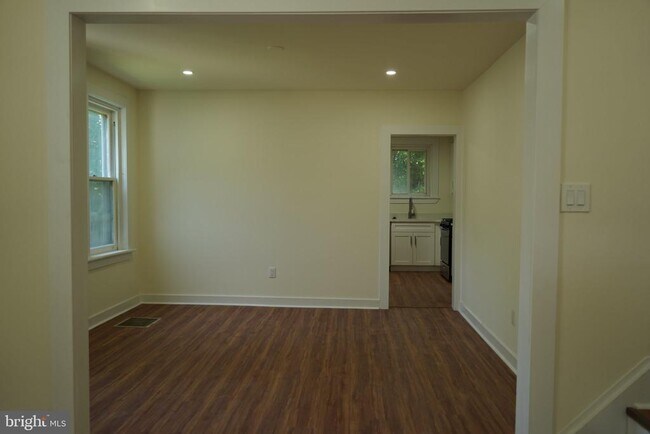Photo - 140 S Keswick Ave