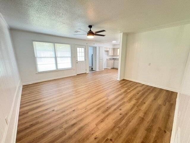 857 Queensbury Dr