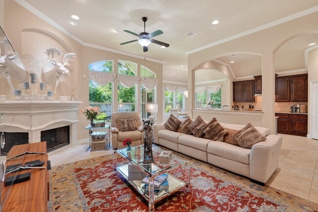 Photo - 55 S Victoriana Cir