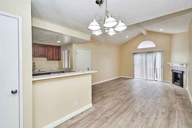 Photo - 22729 Lakeway Dr Unit 386