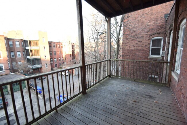 Photo - 9 Strathmore Rd Unit 8