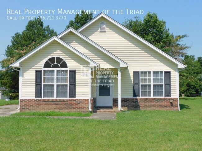 Photo - 1301 Nealtown Rd House