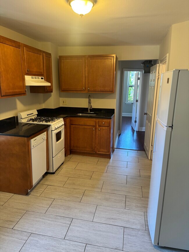 70 Joy St Unit 16