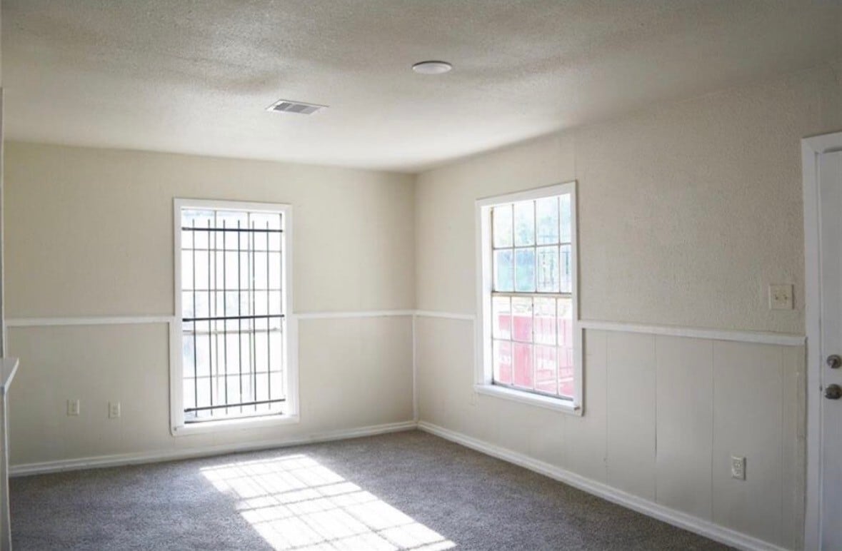 Photo - 2514 Lynnfield St
