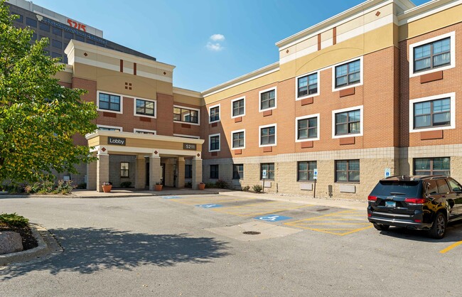 Building Photo - Furnished Studio-Chicago - Skokie Rental