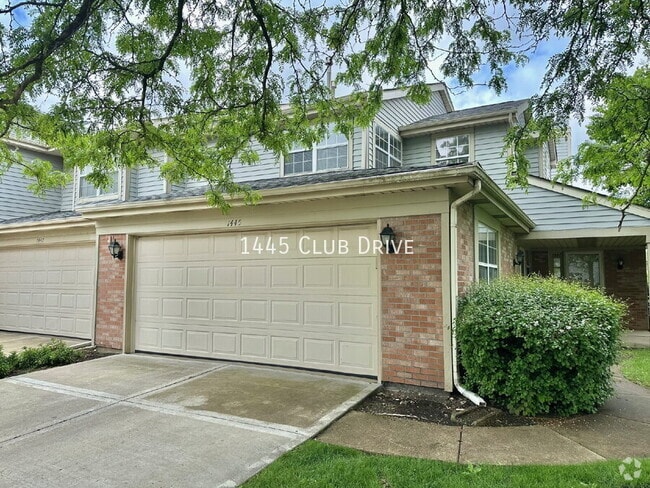 Building Photo - 1445 Club Dr Rental