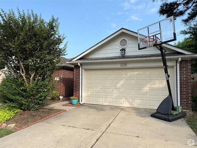 Building Photo - 14218 Cypress Meadow Dr Rental