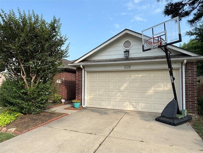 Photo - 14218 Cypress Meadow Dr Casa