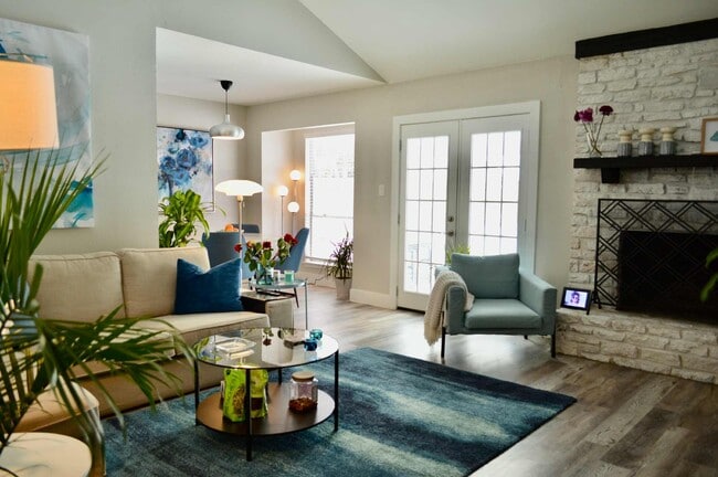 Photo - 508 Chisholm Valley Dr