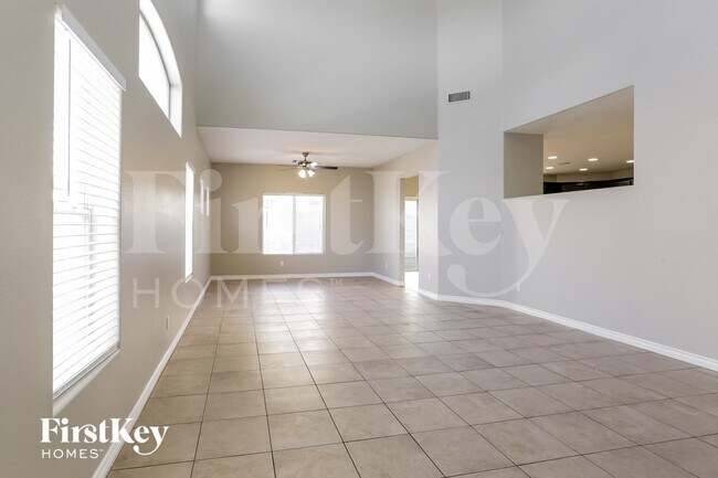 324 Sierra Breeze Ave