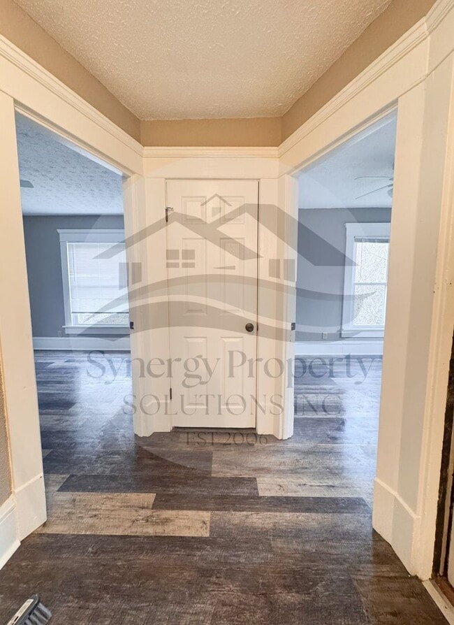 Photo - 403 Sherman Pl Unidad #2