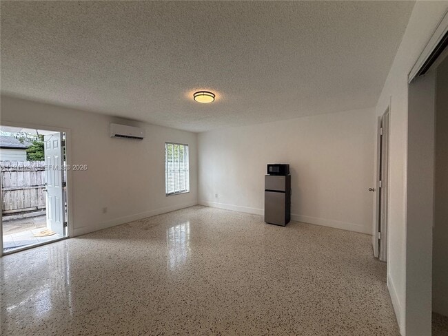 Photo - 3144 NW 29th St Unit 2