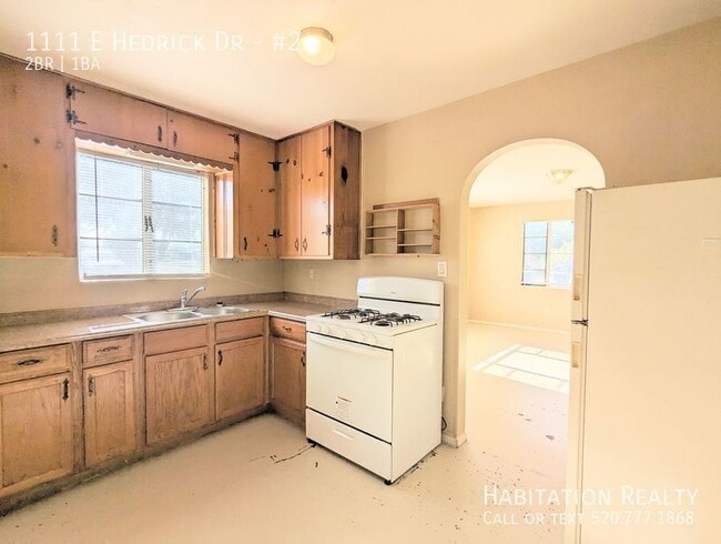 Photo - 1111 E Hedrick Dr Unit #2