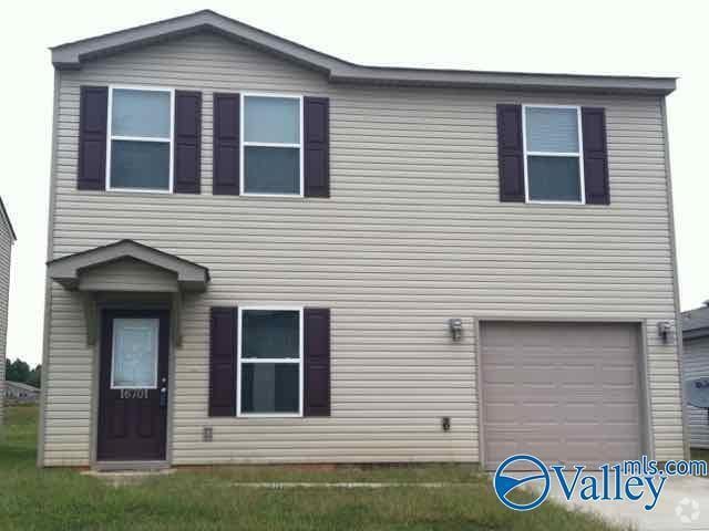 Building Photo - 16701 Wellhouse Dr