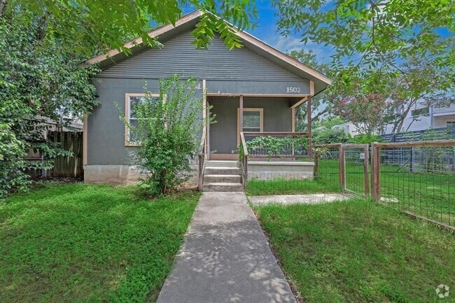 Building Photo - 1502 E 13th St Rental