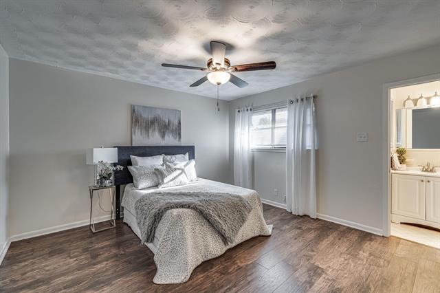 Photo - 3511 Burlingdell Ave House