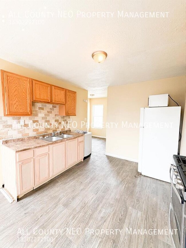 Photo - 4116 Denison Ave Unit Up