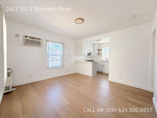 2663 3/4-2664 Redondo Blvd
