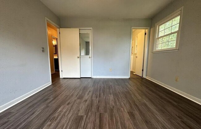 Photo - Spacious Brick split-level  home