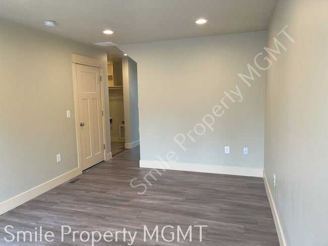 Photo - single house