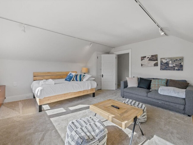 Photo - 258 Dorchester Ave Unidad ID1056079P