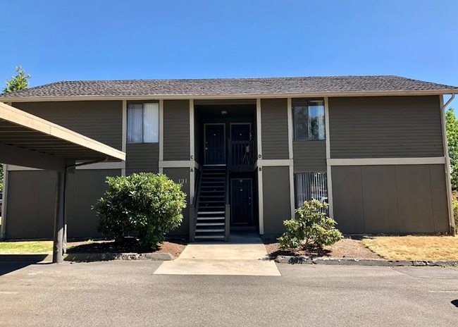 Building Photo - 146 Leo Pl Unit CT146C