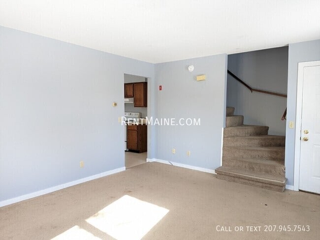 Photo - 114 Main Rd S Unit Apt. A