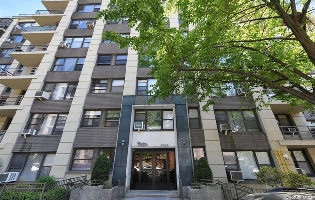 Building Photo - 98-10 64th Ave Unit 7D Rental